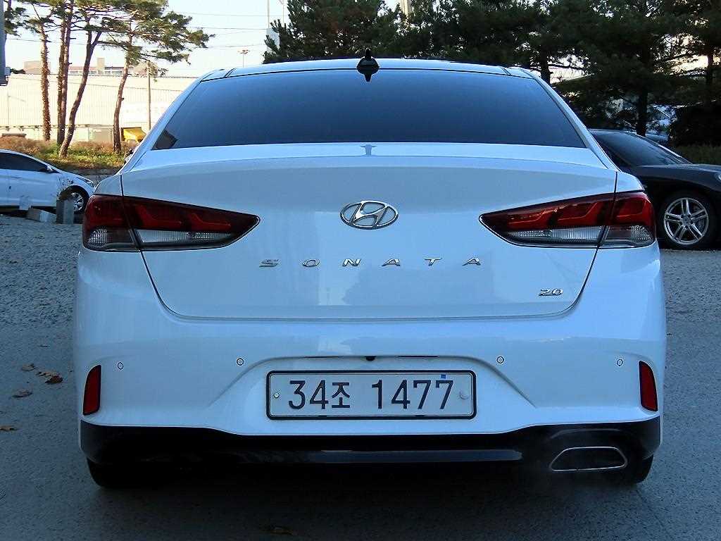 HYUNDAI Sonata - Vista 4