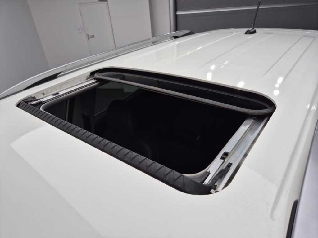 Ssangyong Korando - Vista 10