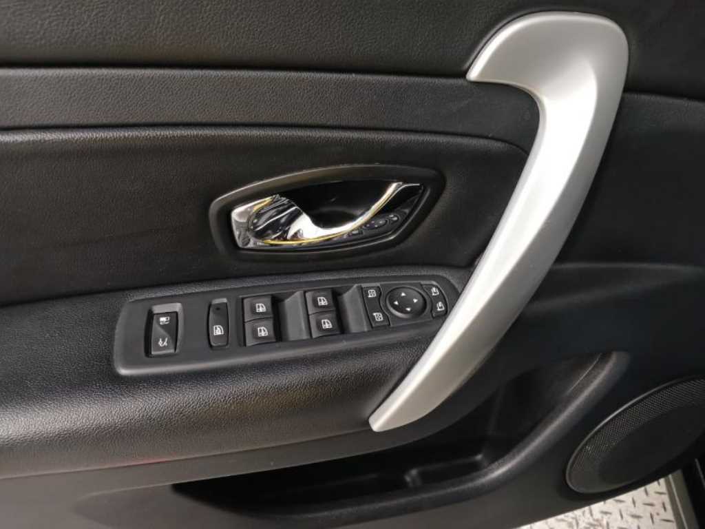 SAMSUNG SM5 - Vista 9