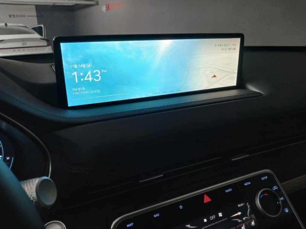 Genesis GV80 - Vista 9