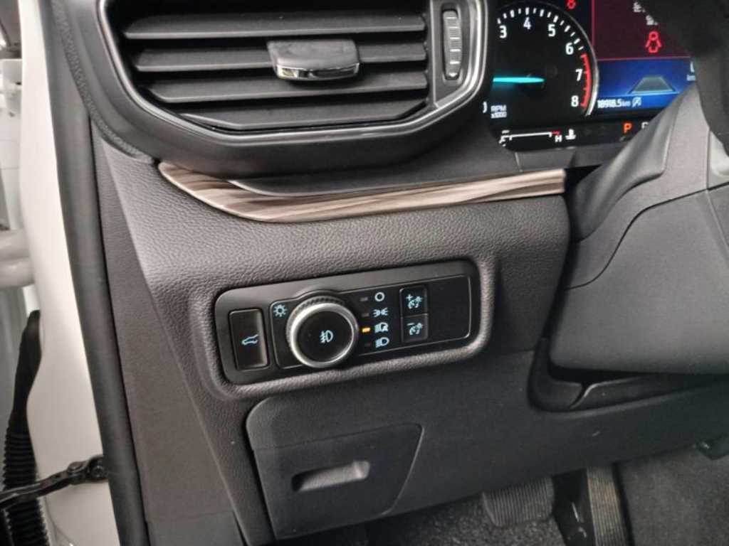 Ford Explorer - Vista 12