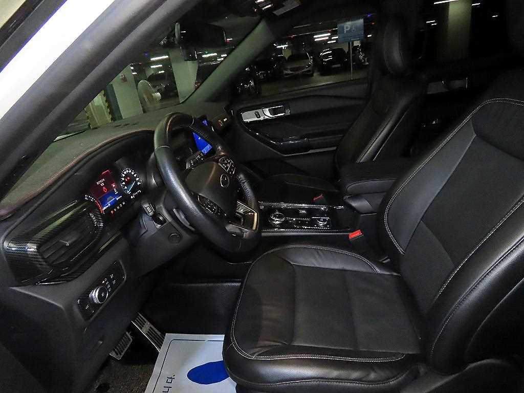 Ford Explorer - Vista 6