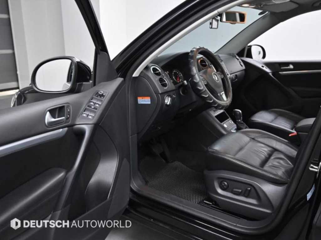 Volkswagen Tiguan - Vista 11