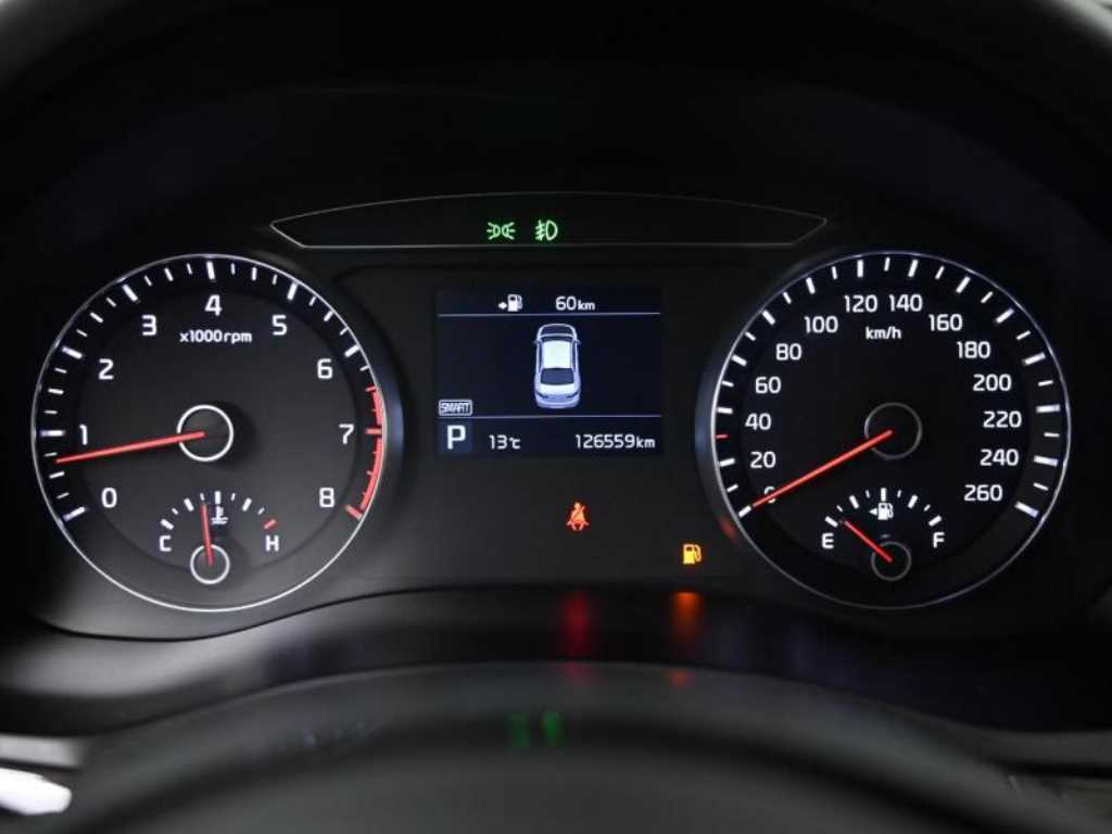 KIA K7 - Vista 8