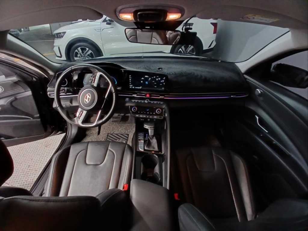 HYUNDAI Avante - Vista 6