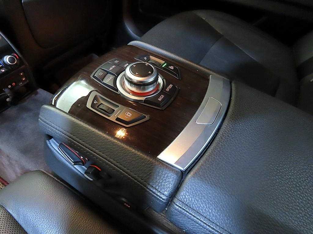 BMW 7 Series 2009 Negro - Importación desde Corea - HF Imports Iquique - Foto 13