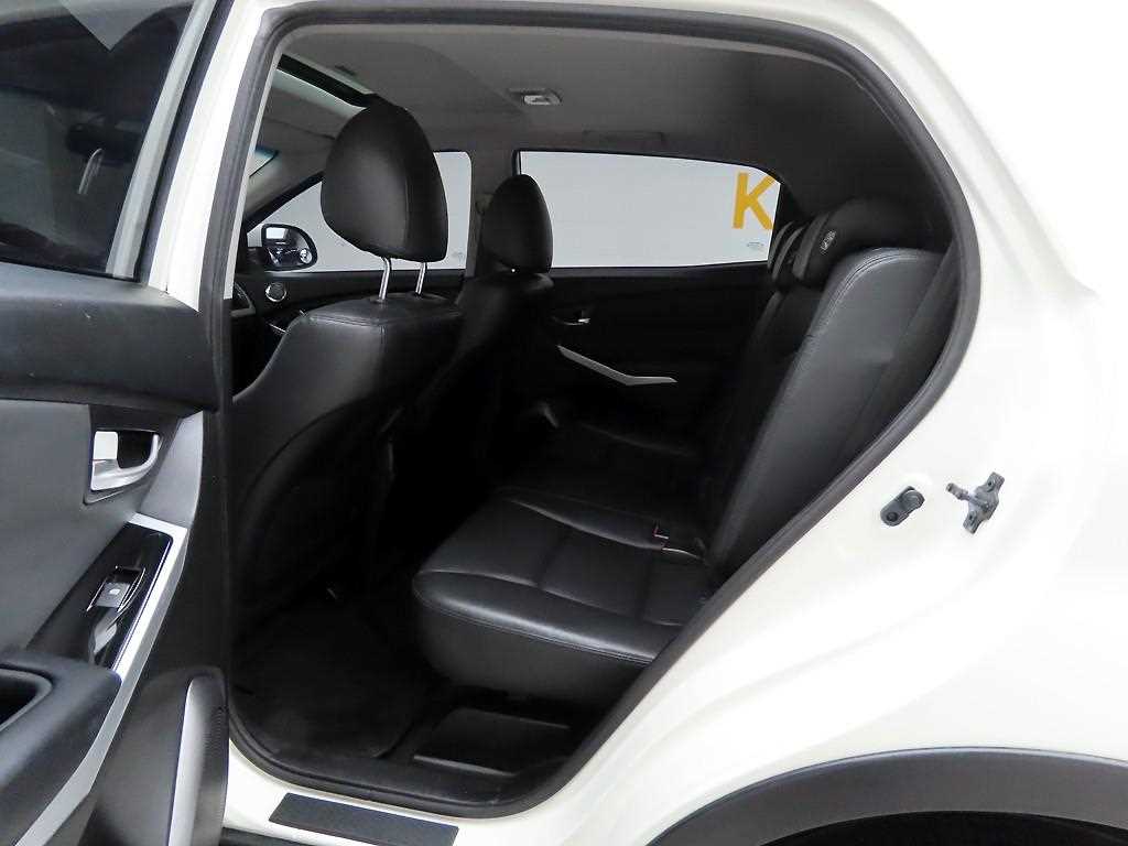Ssangyong Korando 2015 Blanco - Importación desde Corea - HF Imports Iquique - Foto 13