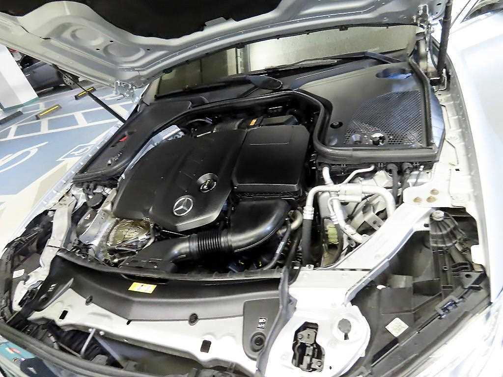 Mercedes Benz E class 2019 Plateado - Importación desde Corea - HF Imports Iquique - Foto 18