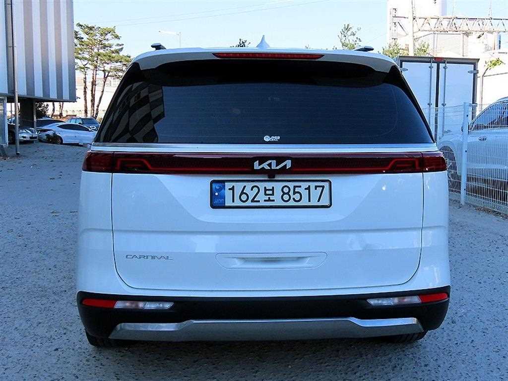 KIA Carnival - Vista 4
