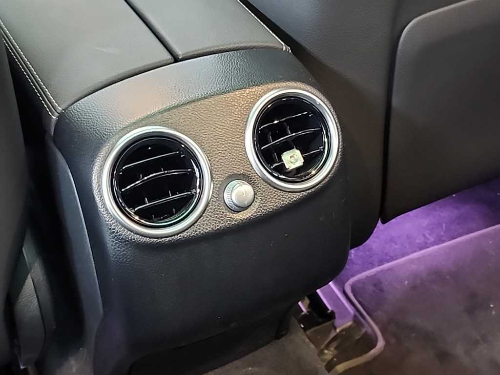 Mercedes Benz GLC Class - Vista 12