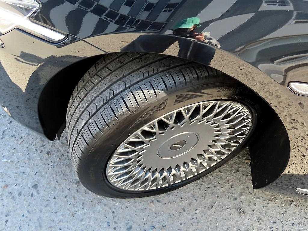 Genesis G90 2019 Negro - Importación desde Corea - HF Imports Iquique - Foto 20