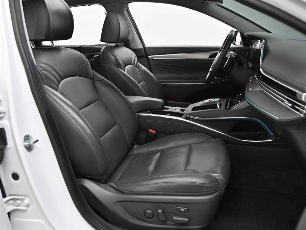 HYUNDAI Grandeur - Vista 10