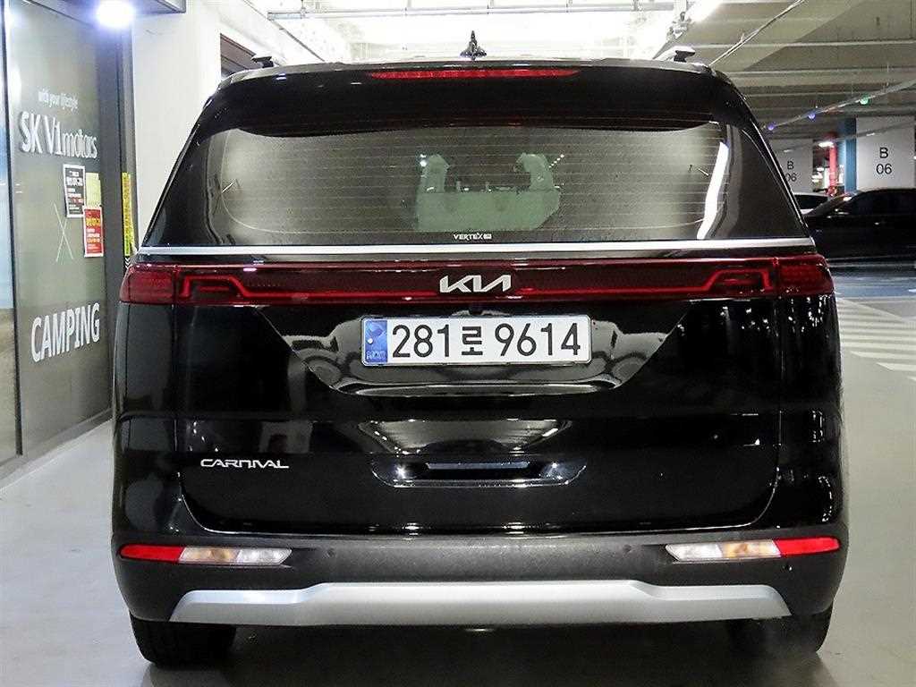 KIA Carnival - Vista 5