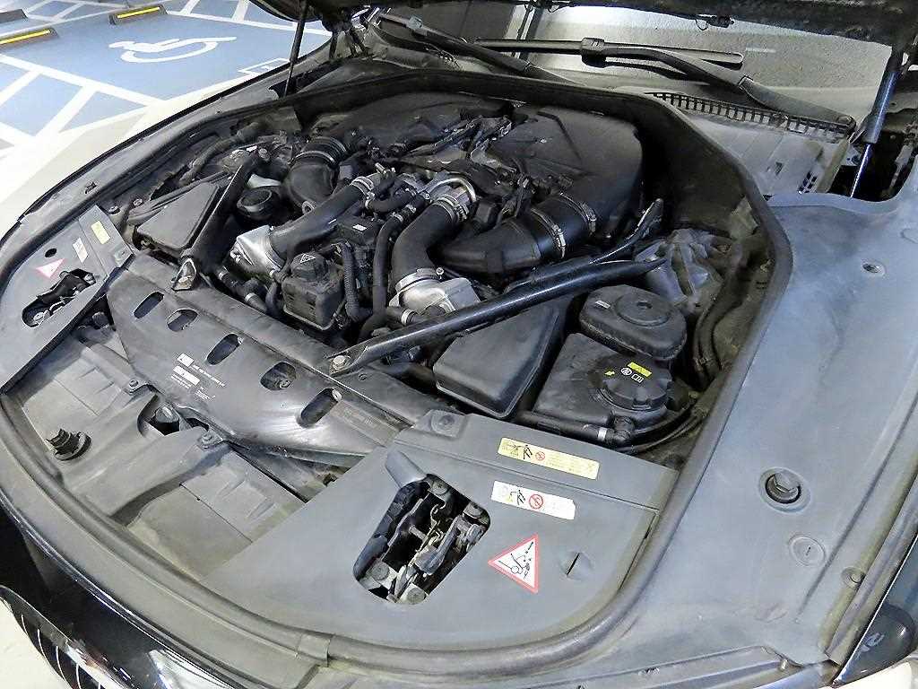 BMW 7 Series 2009 Negro - Importación desde Corea - HF Imports Iquique - Foto 19