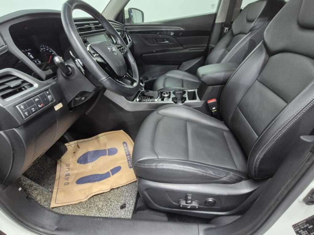 Ssangyong Korando - Vista 8