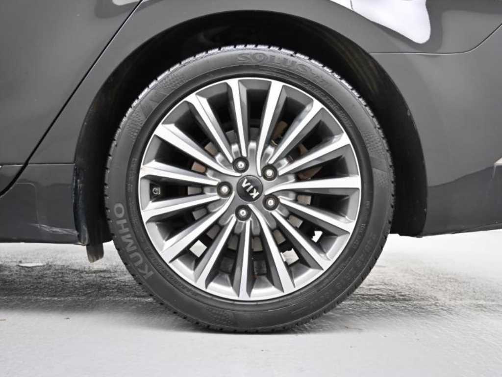 KIA K7 - Vista 5
