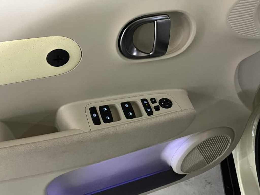 HYUNDAI Casper - Vista 12