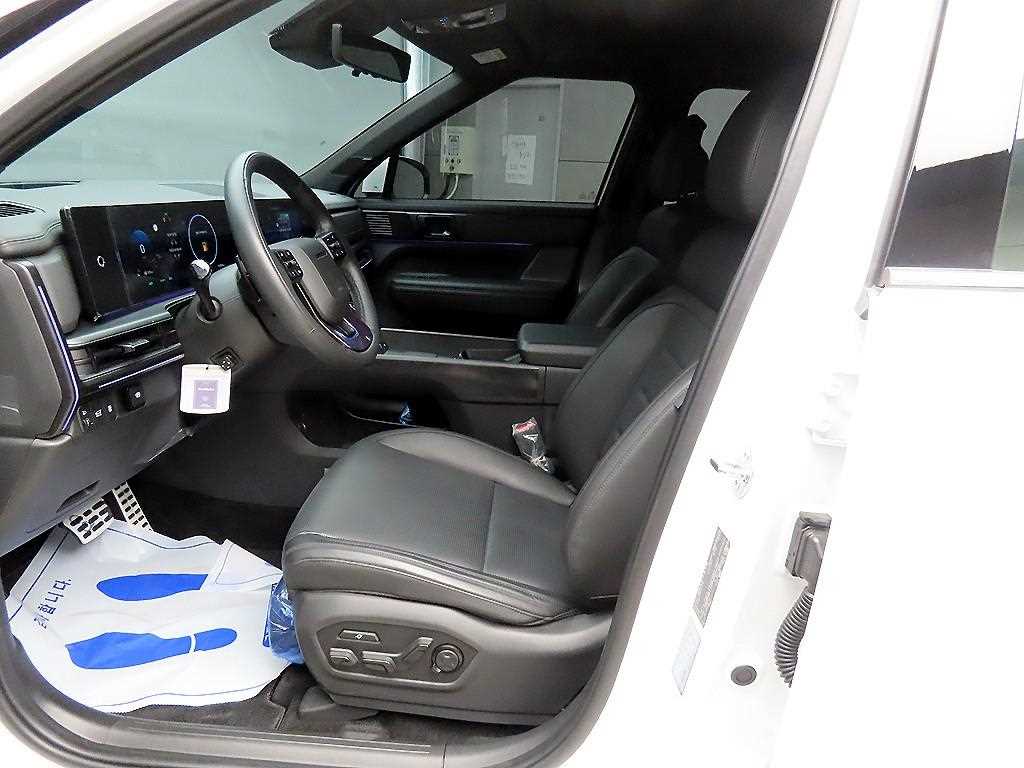 HYUNDAI Santa Fe - Vista 5