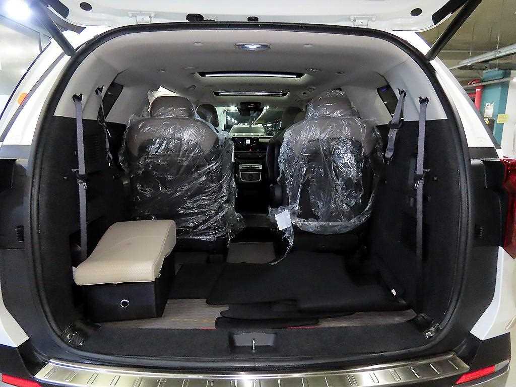 KIA Carnival 2024 Blanco - Importación desde Corea - HF Imports Iquique - Foto 15