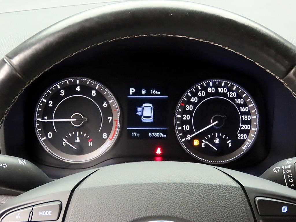 HYUNDAI Venue - Vista 6