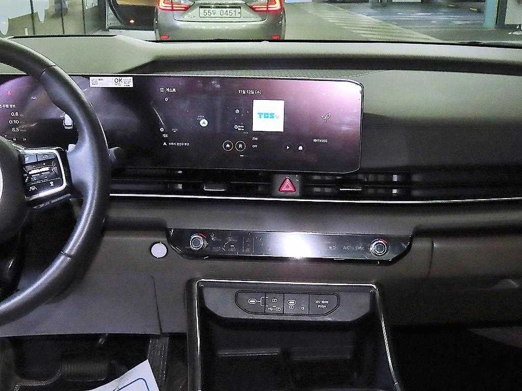 KIA Carnival - Vista 11