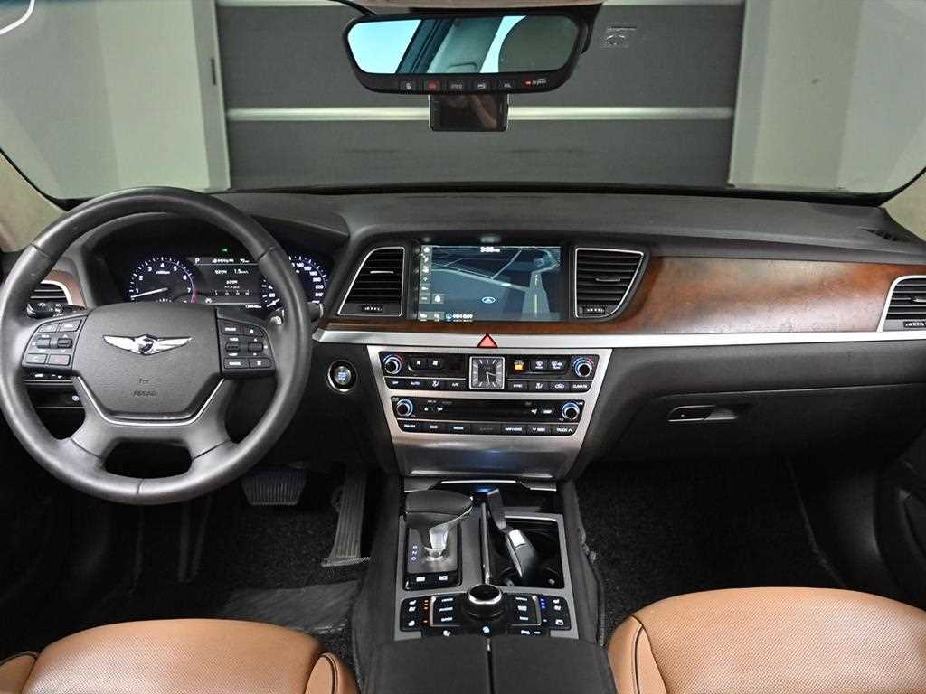 Genesis G80 - Vista 7