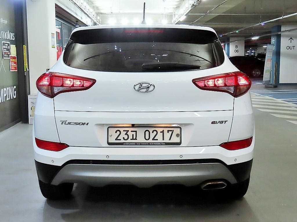 HYUNDAI Tucson - Vista 5