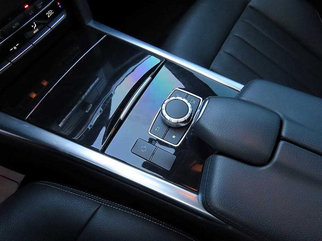 Mercedes Benz E class - Vista 11