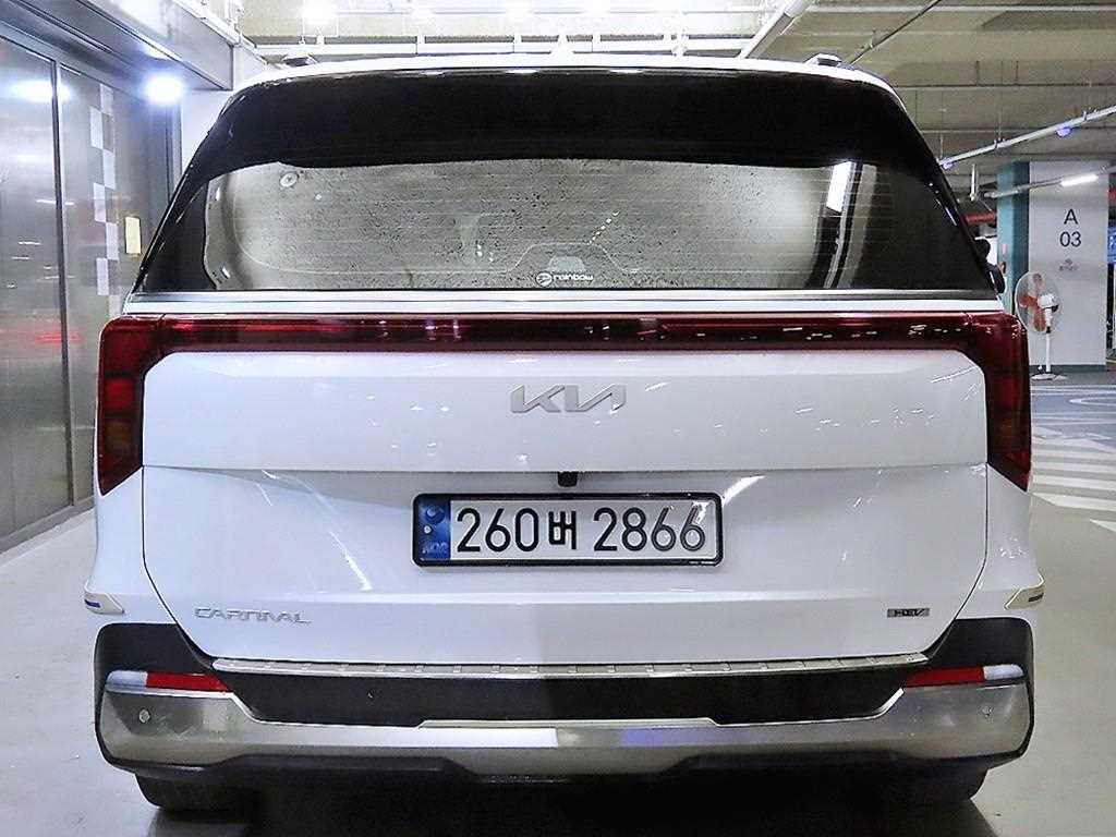 KIA Carnival - Vista 5