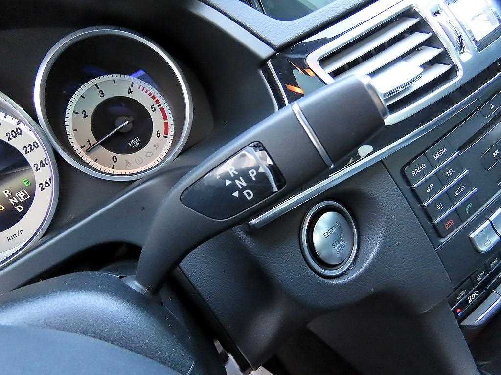 Mercedes Benz E class - Vista 10