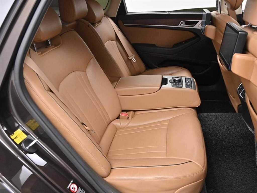 Genesis G80 - Vista 12