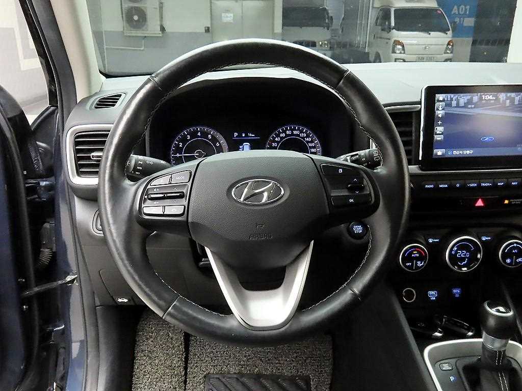 HYUNDAI Venue - Vista 7