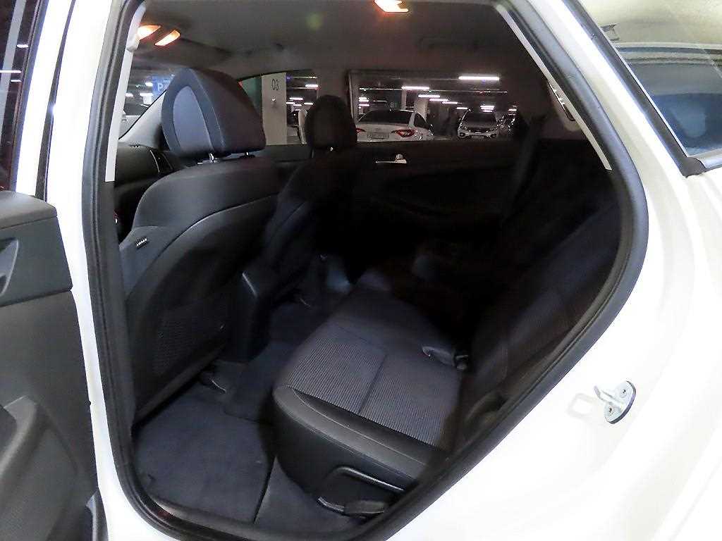 HYUNDAI Tucson - Vista 7