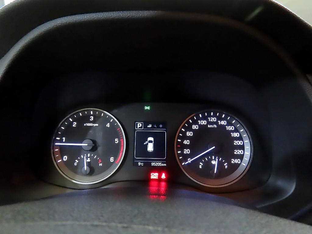 HYUNDAI Tucson - Vista 9