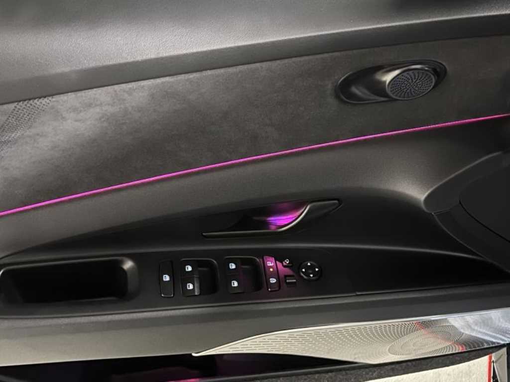 HYUNDAI Avante - Vista 12