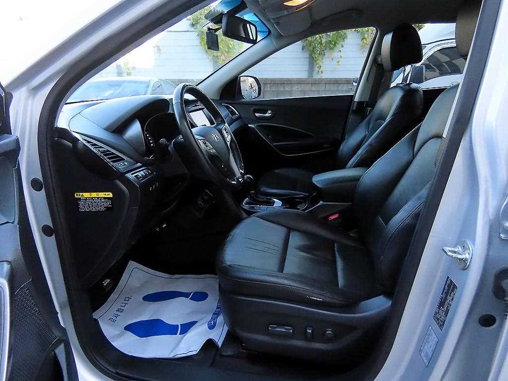 HYUNDAI Santa Fe - Vista 5