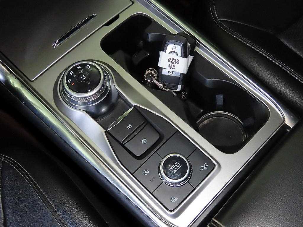 Ford Explorer - Vista 12