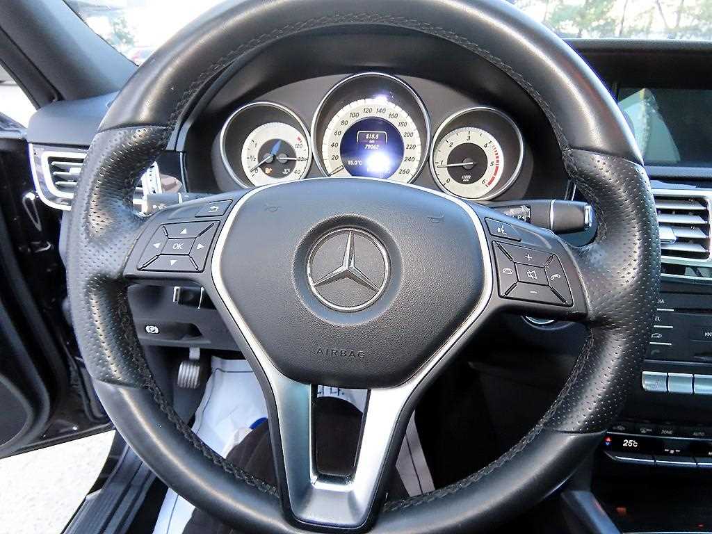 Mercedes Benz E class - Vista 8