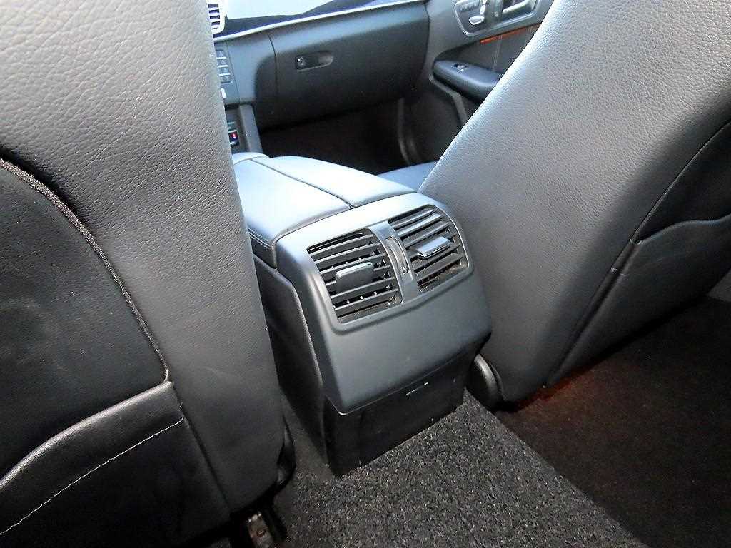 Mercedes Benz E class 2016 Negro - Importación desde Corea - HF Imports Iquique - Foto 17