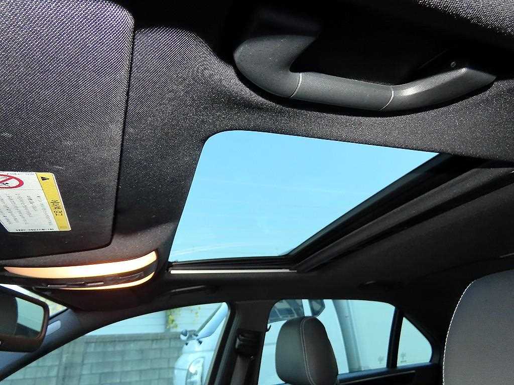 Mercedes Benz E class 2016 Negro - Importación desde Corea - HF Imports Iquique - Foto 18