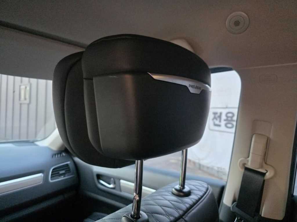 SAMSUNG QM6 - Vista 9