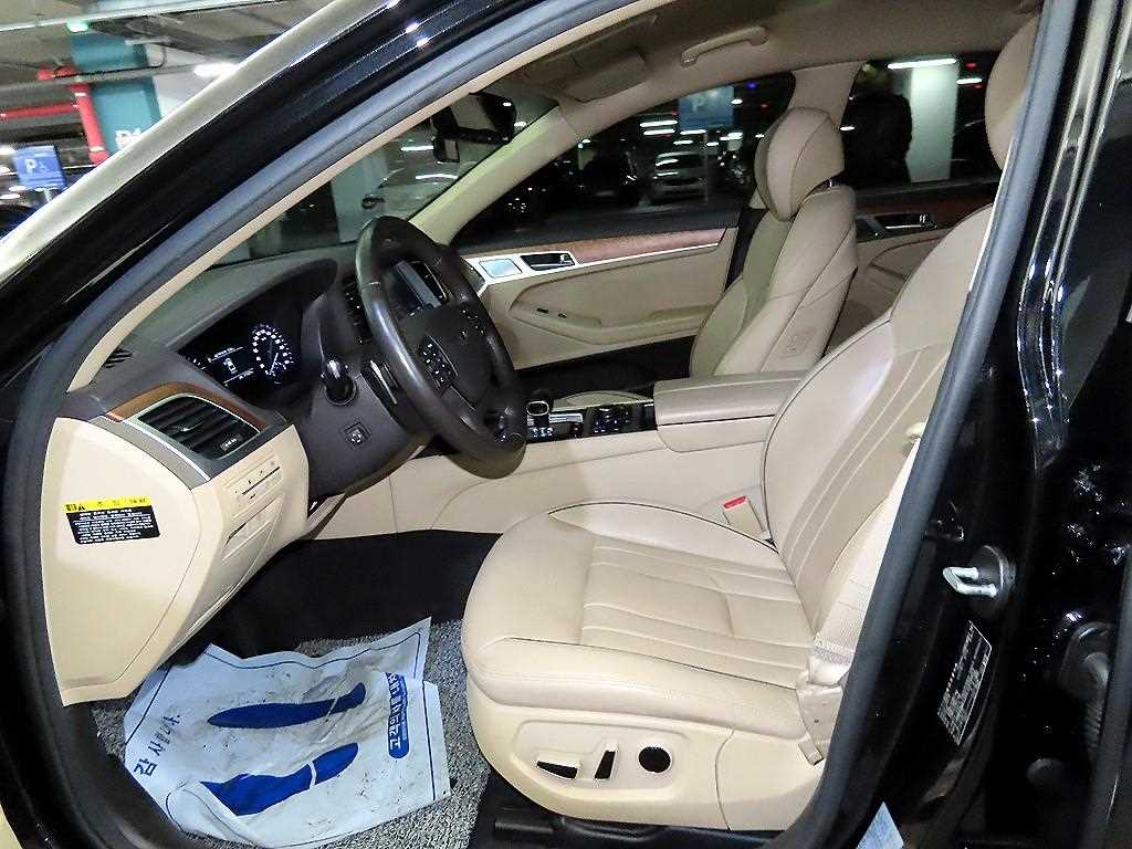 Genesis G80 - Vista 6