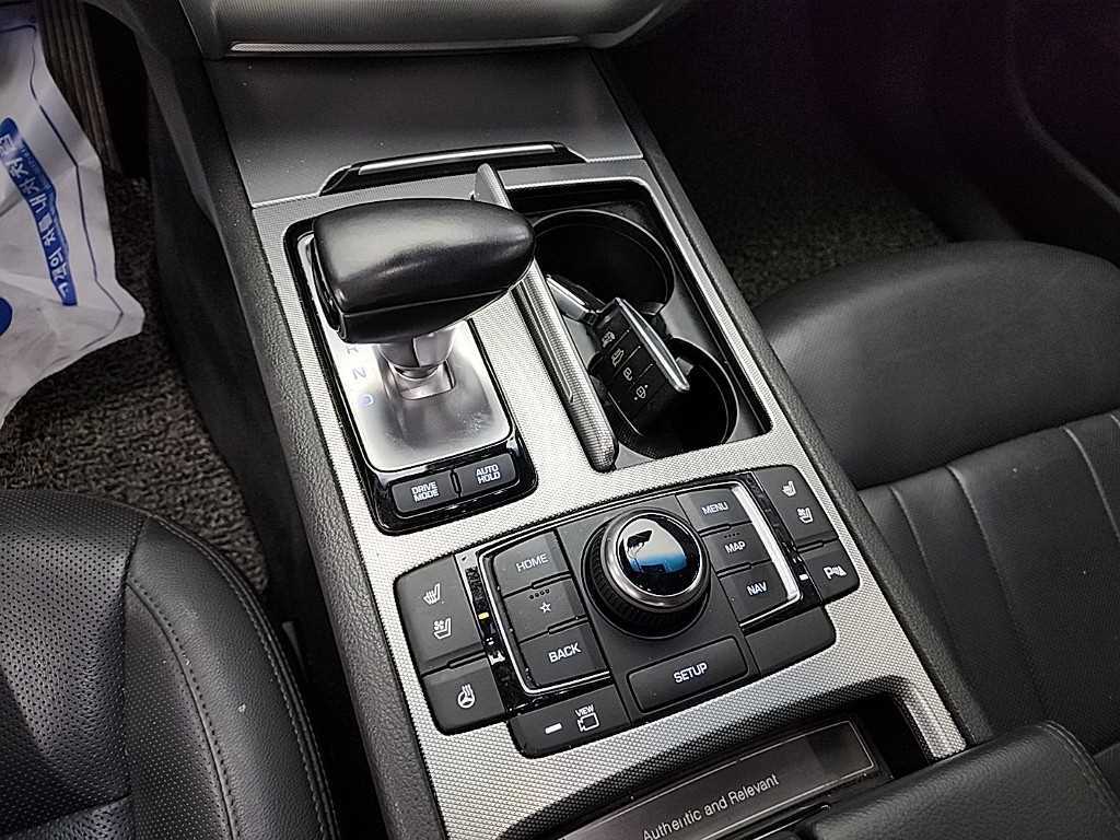 Genesis G80 - Vista 8