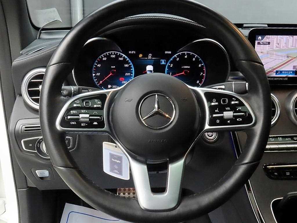 Mercedes Benz GLC Class - Vista 9