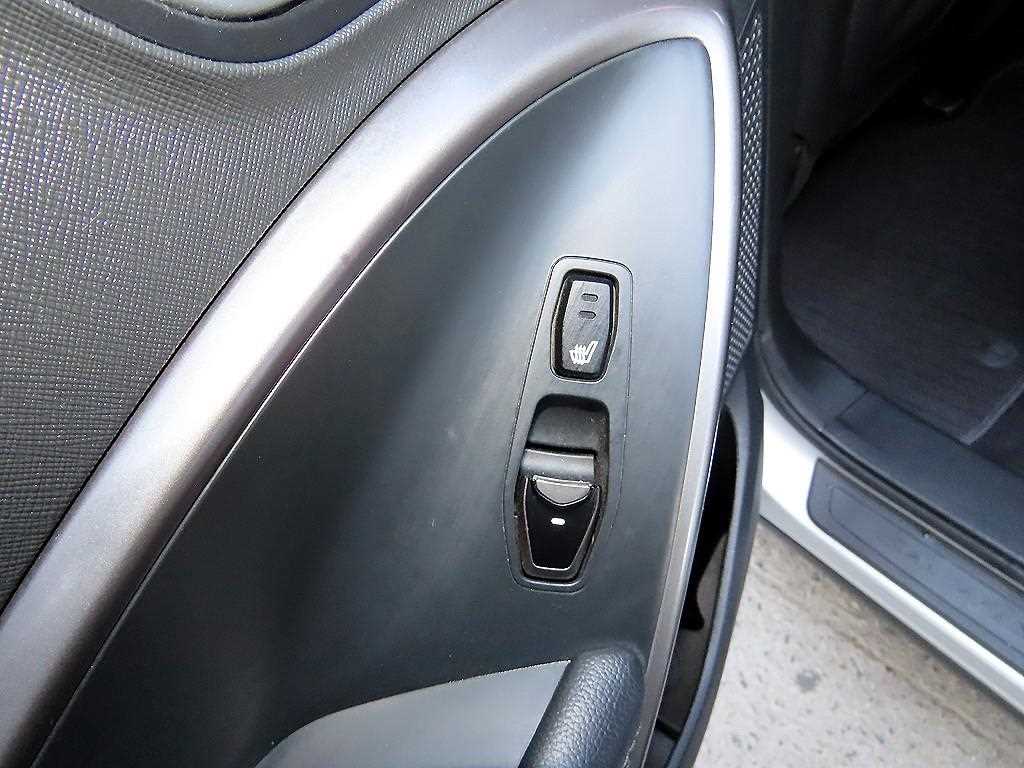 HYUNDAI Santa Fe 2017 Plateado - Importación desde Corea - HF Imports Iquique - Foto 17