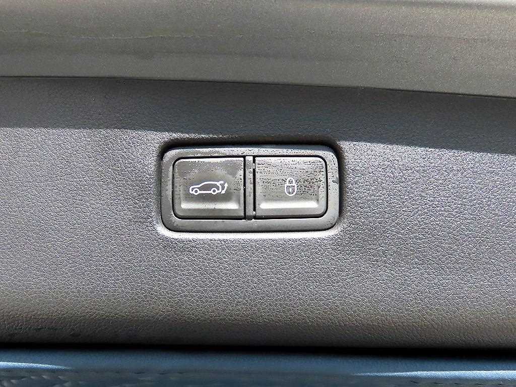 Genesis GV70 2024 Gris - Importación desde Corea - HF Imports Iquique - Foto 15