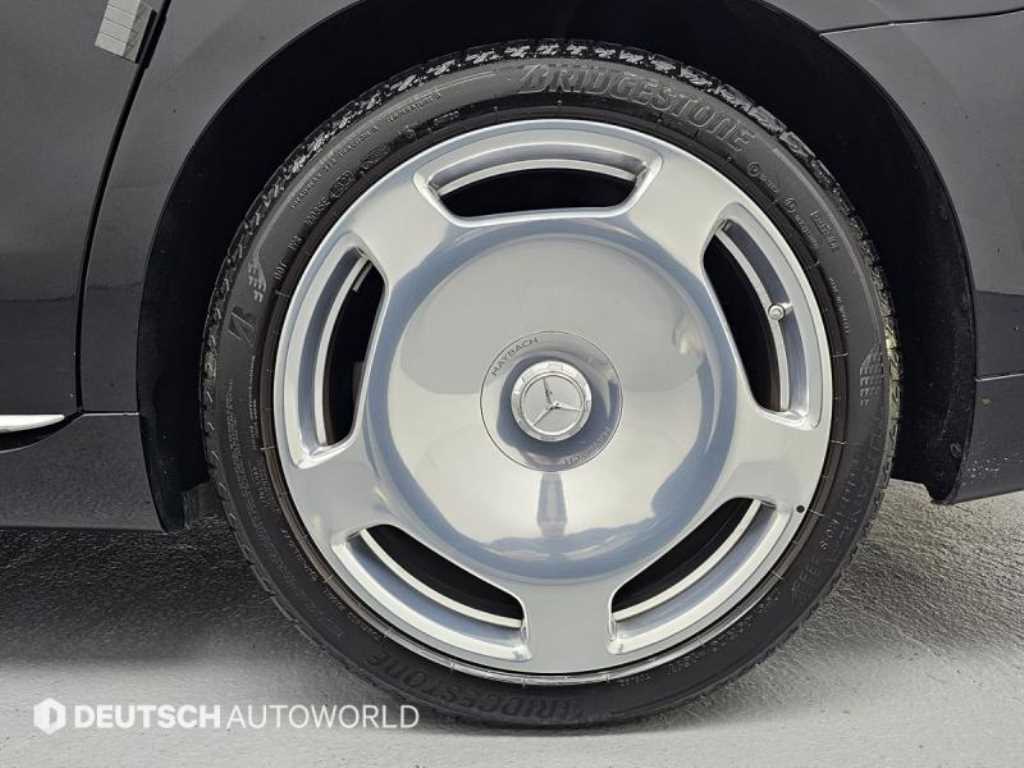 Mercedes Benz S Class - Vista 5