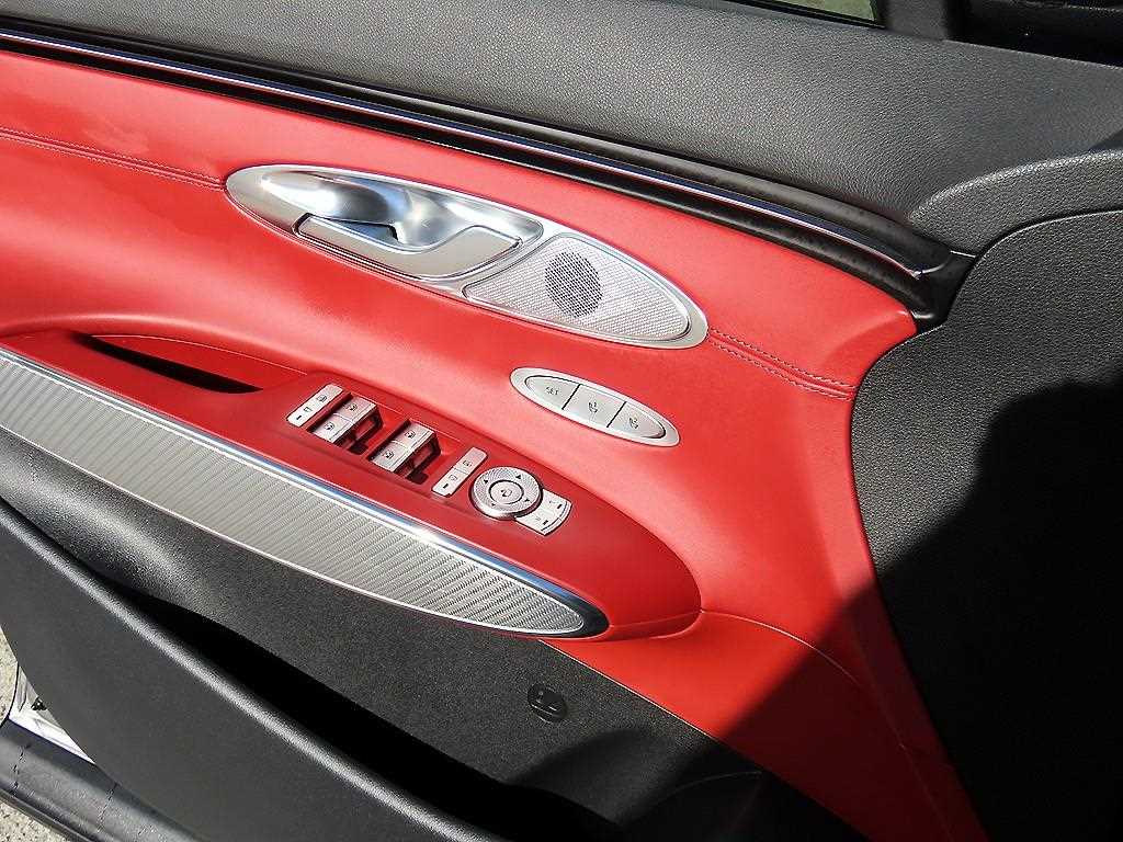 Genesis GV70 - Vista 12