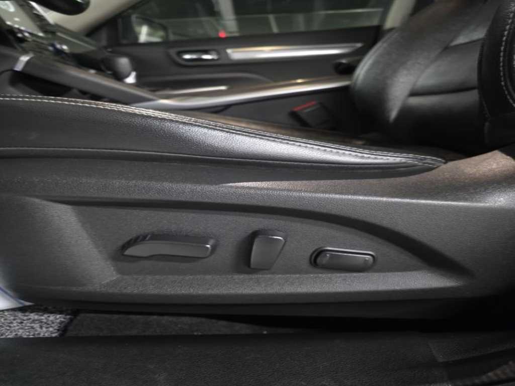 SAMSUNG QM6 - Vista 11