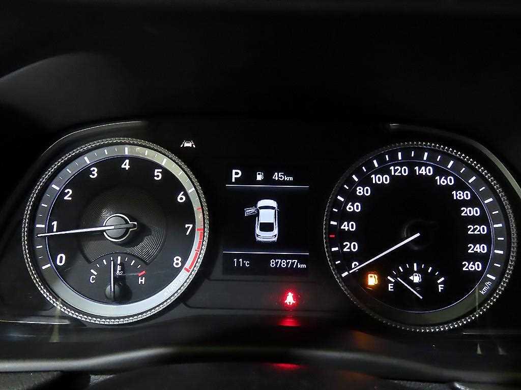 HYUNDAI Sonata - Vista 9